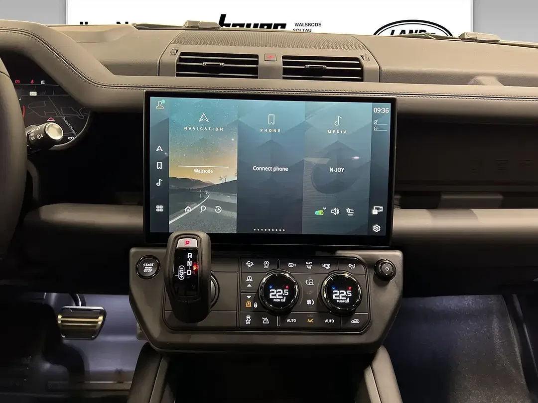 Land Rover Defender P635 4.4 OCTA Black Edition 110 - Thumbnail 7