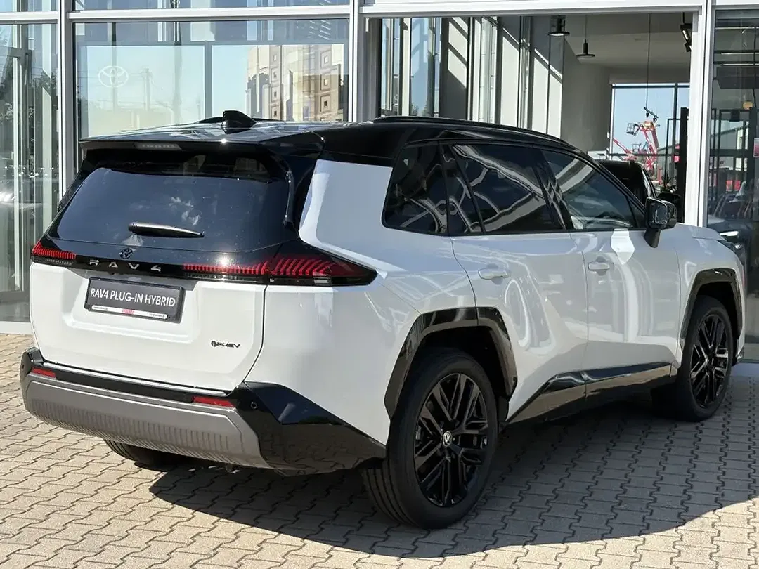 Toyota RAV 4 PHEV Style - Thumbnail 4