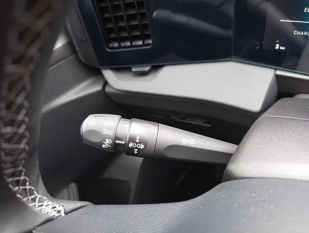 Opel Astra EV GS - Thumbnail 12