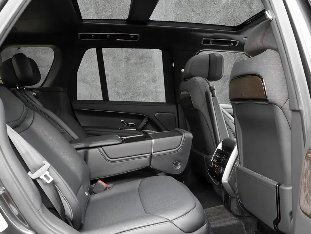 Land Rover Range Rover P550e Hybrid SV - Thumbnail 5