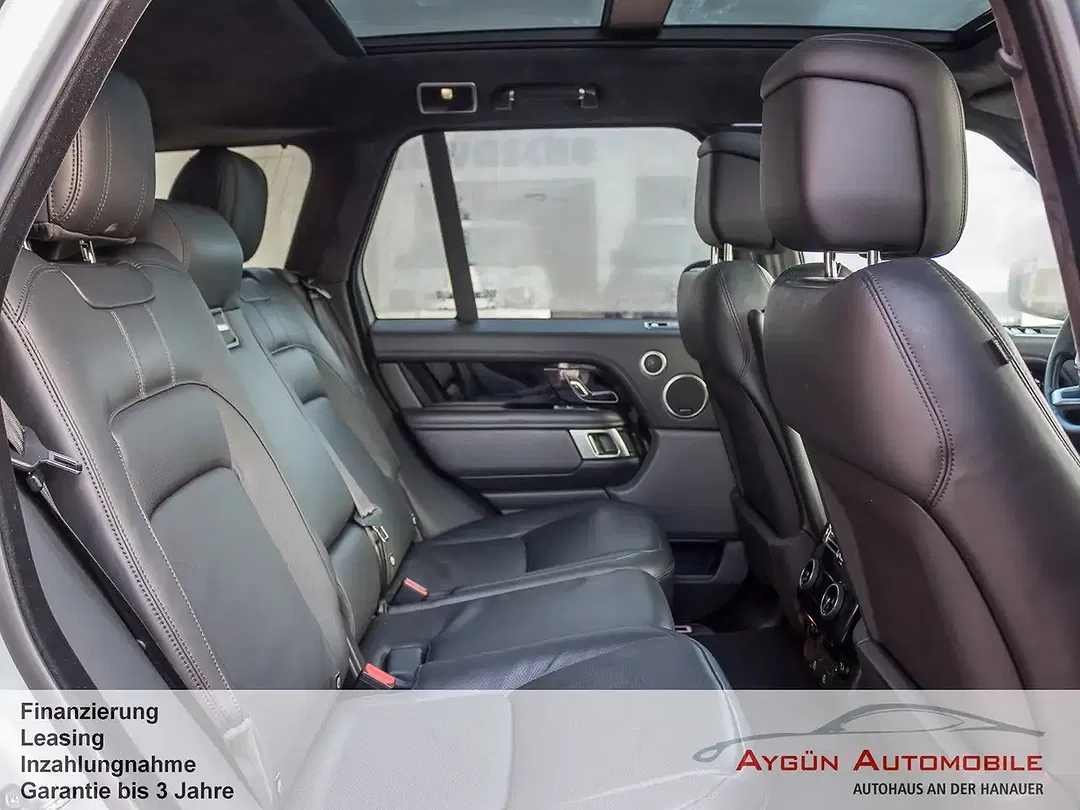 Land Rover Range Rover P400e Westminster - Thumbnail 13