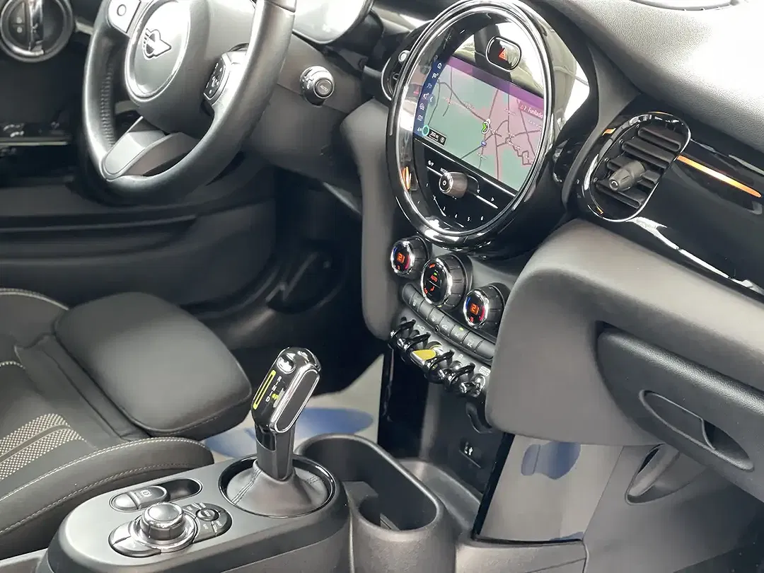 MINI Cooper SE - Thumbnail 14
