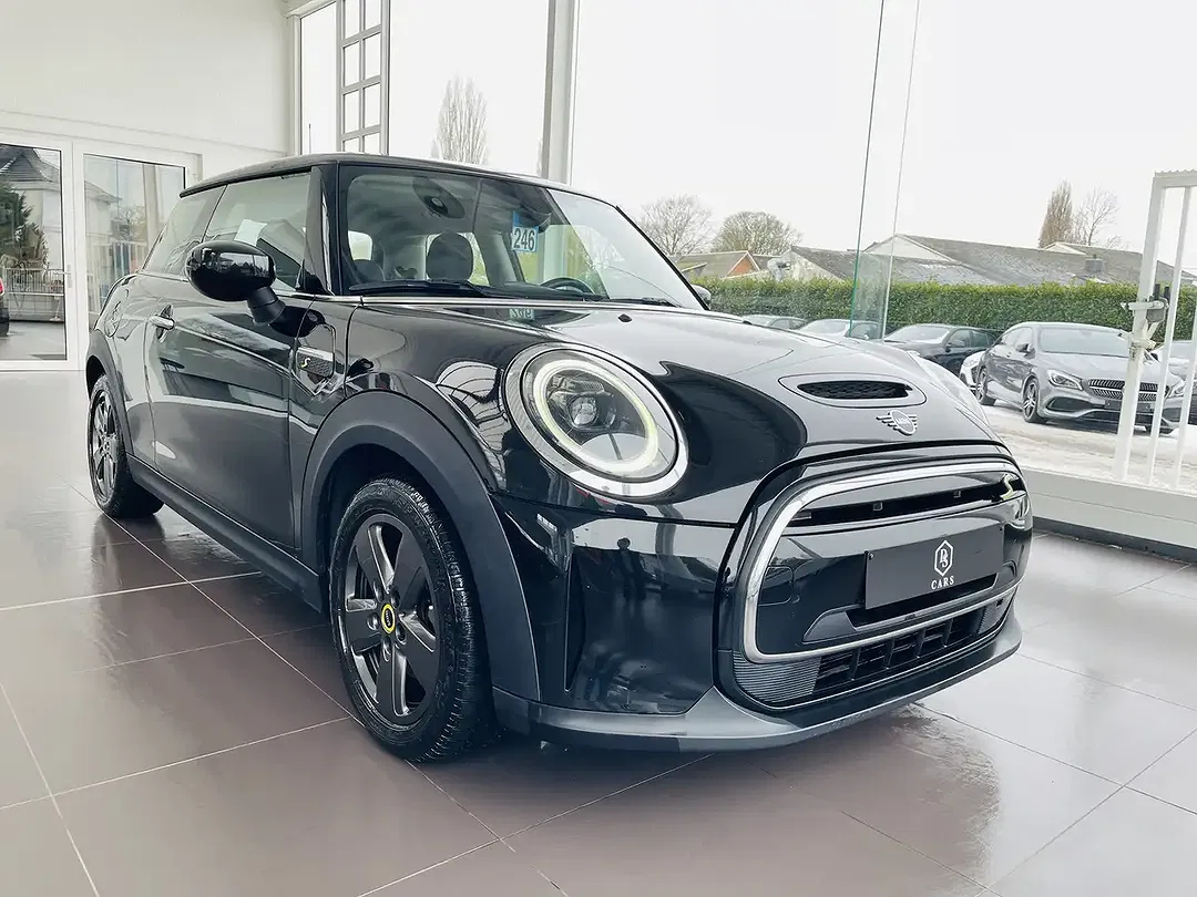 MINI Cooper SE - Thumbnail 3
