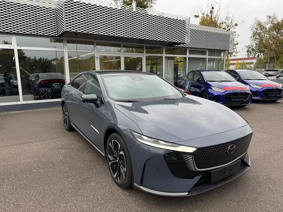 Mazda 6e EV Takumi - Thumbnail 3