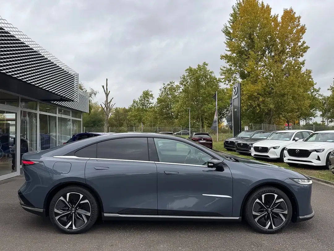 Mazda 6e EV Takumi - Thumbnail 5