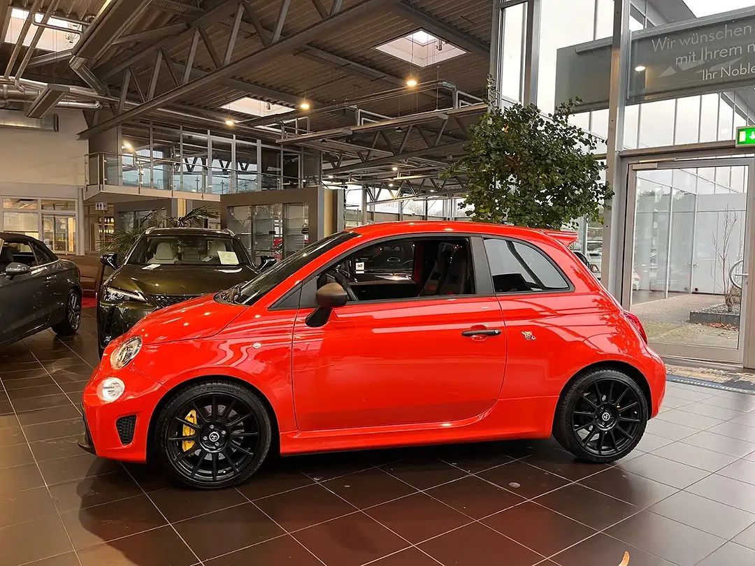 Abarth 695 - Thumbnail 4