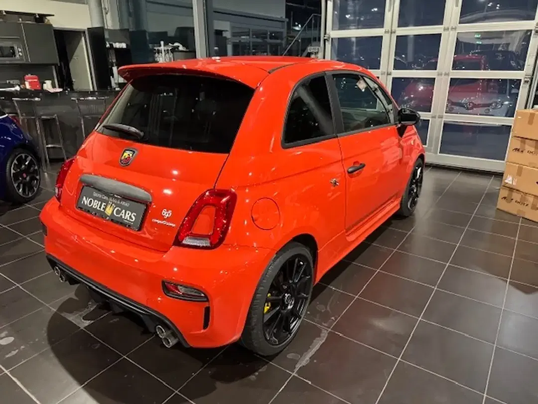 Abarth 695 - Thumbnail 9