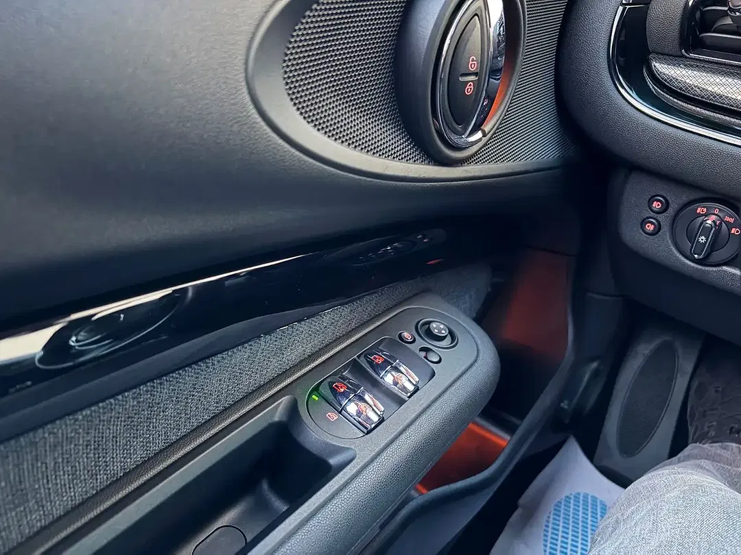 MINI Cooper Clubman - Thumbnail 18