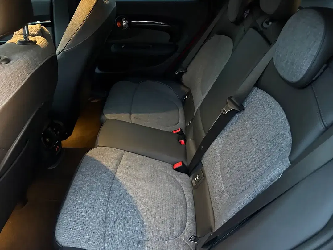 MINI Cooper Clubman - Thumbnail 9