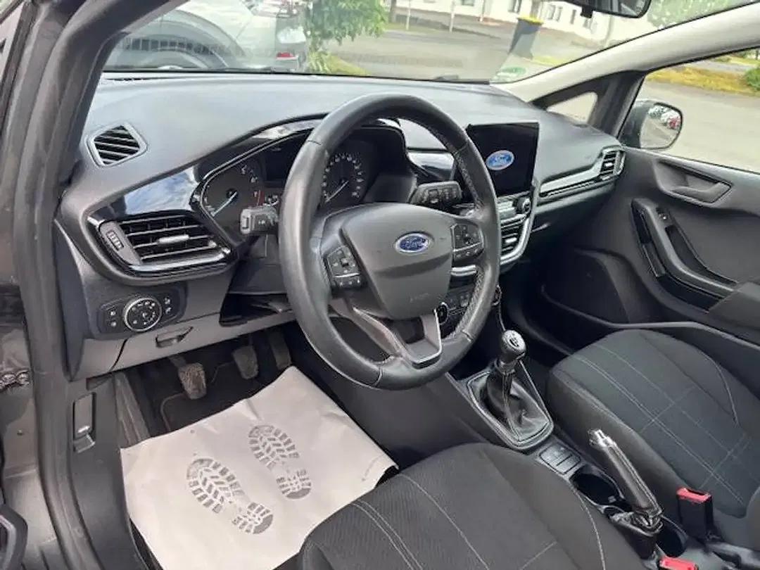 Ford Fiesta Cool & Connect - Thumbnail 3