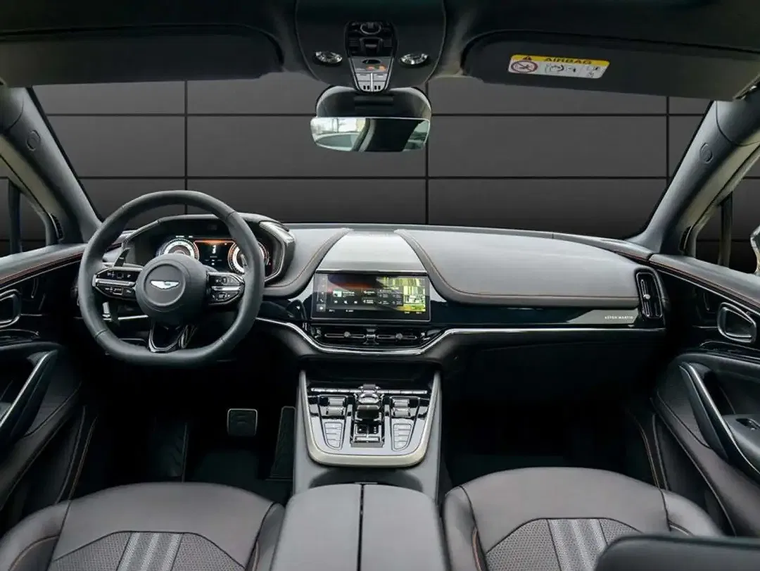 Aston Martin DBX 707 - Thumbnail 20