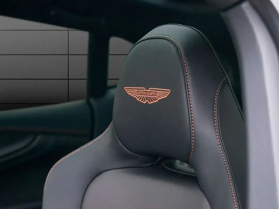 Aston Martin DBX 707 - Thumbnail 4