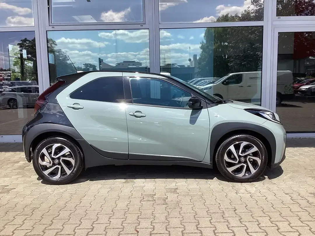Toyota Aygo X - Thumbnail 4