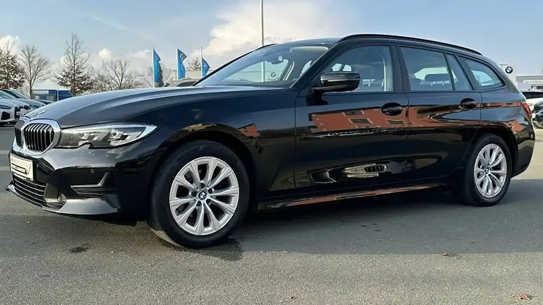 BMW 318 Touring - Thumbnail 4