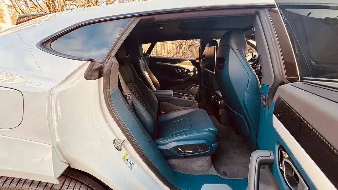 Lamborghini Urus - Thumbnail 6