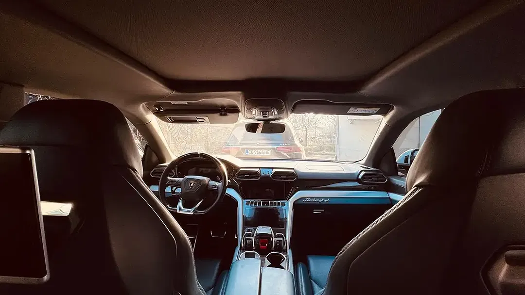 Lamborghini Urus - Thumbnail 9