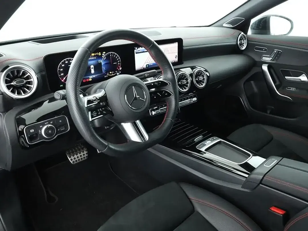 Mercedes-Benz CLA 250 Burmester AMG Line Night - Thumbnail 5