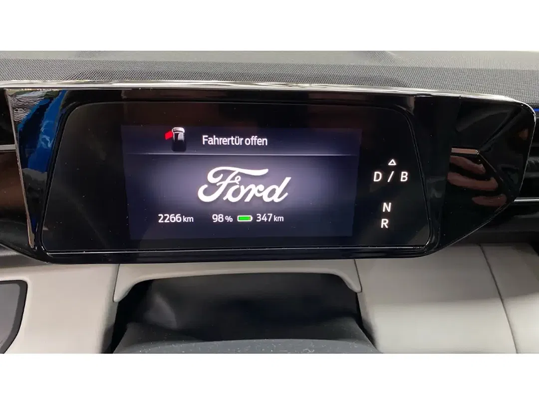 Ford Capri Premium - Thumbnail 14