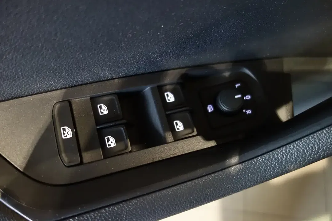 Skoda Karoq TSI - Thumbnail 6