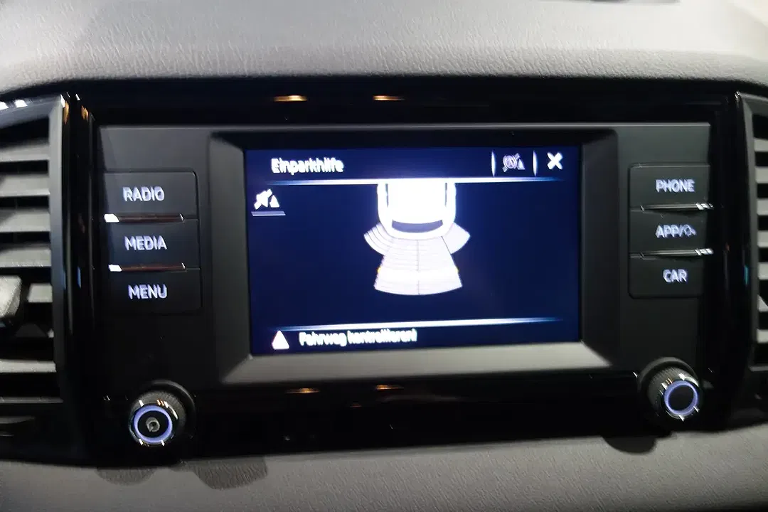 Skoda Karoq TSI - Thumbnail 8