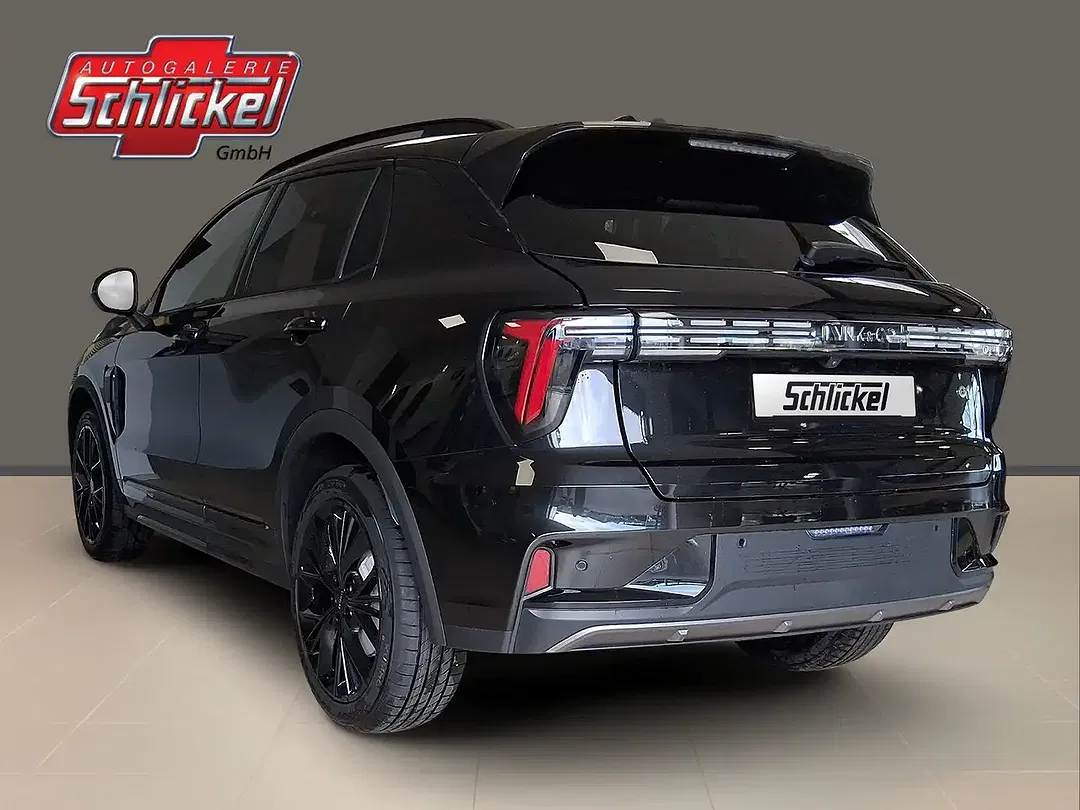 Lynk & Co 01 - Thumbnail 10