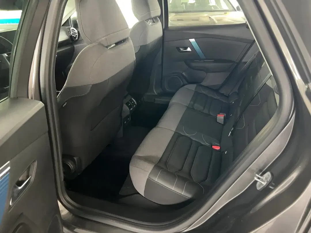 Citroen C4 Shine - Thumbnail 9