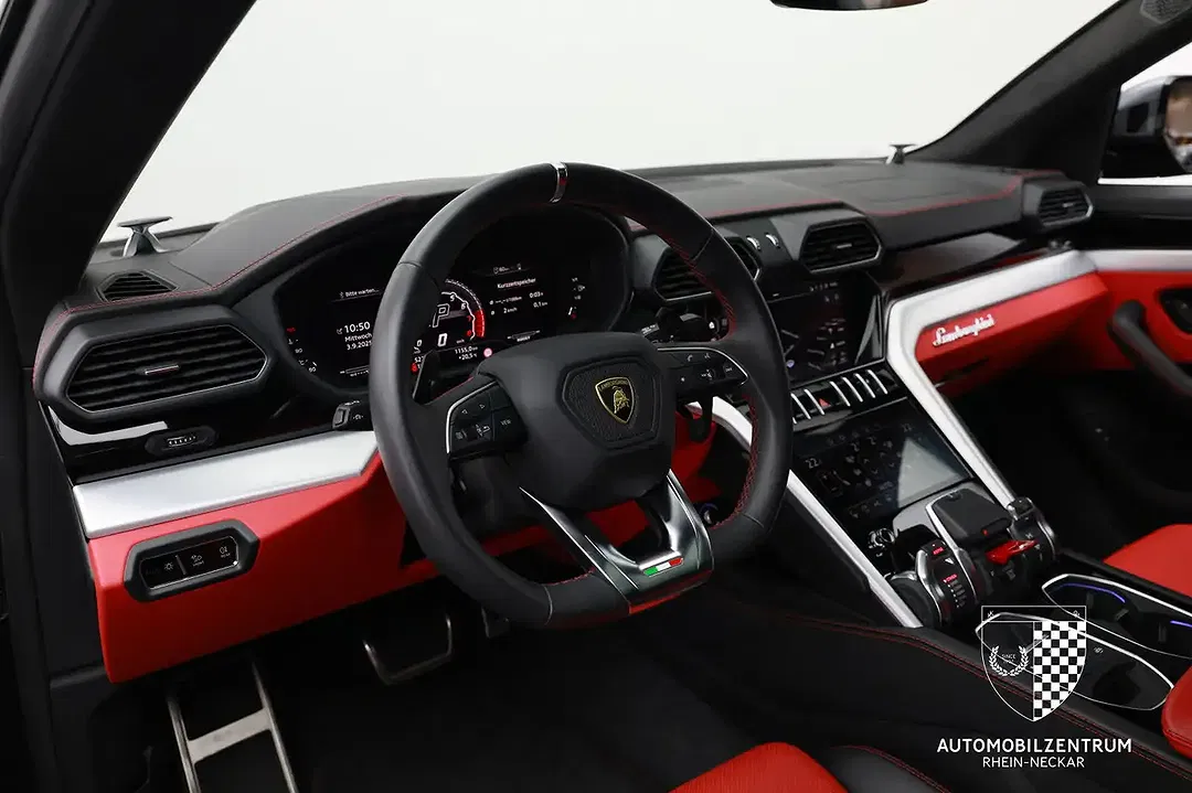 Lamborghini Urus - Thumbnail 10