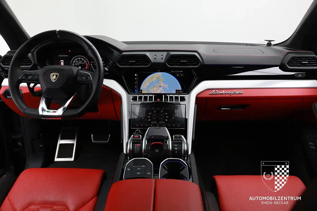 Lamborghini Urus - Thumbnail 13