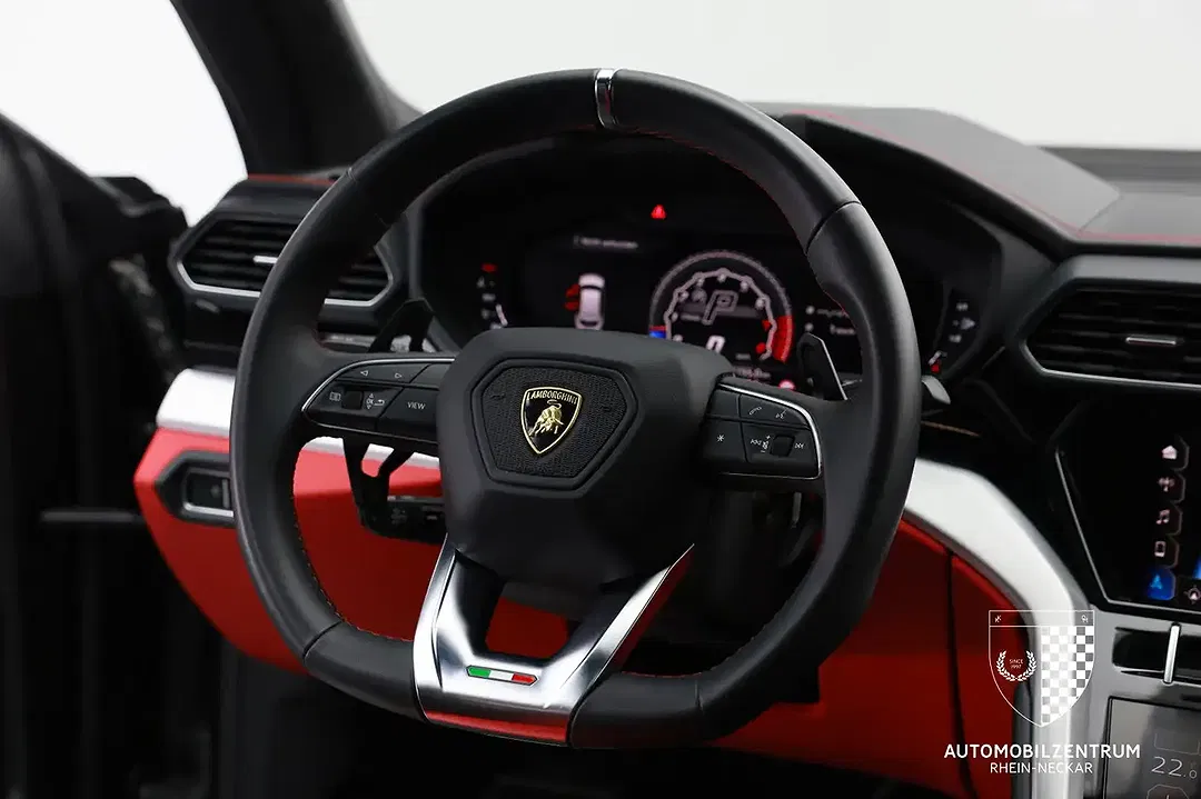 Lamborghini Urus - foto 15