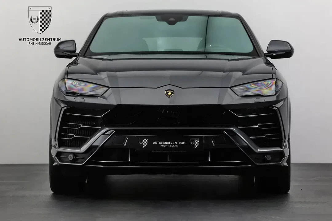 Lamborghini Urus - foto 2