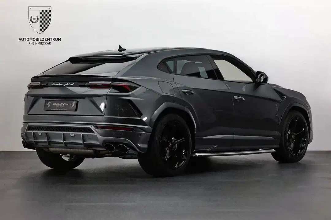 Lamborghini Urus - Thumbnail 5