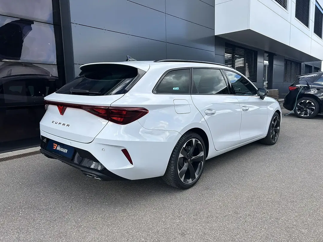 CUPRA Leon 1.5 eTSI DSG Sportstourer - Thumbnail 6