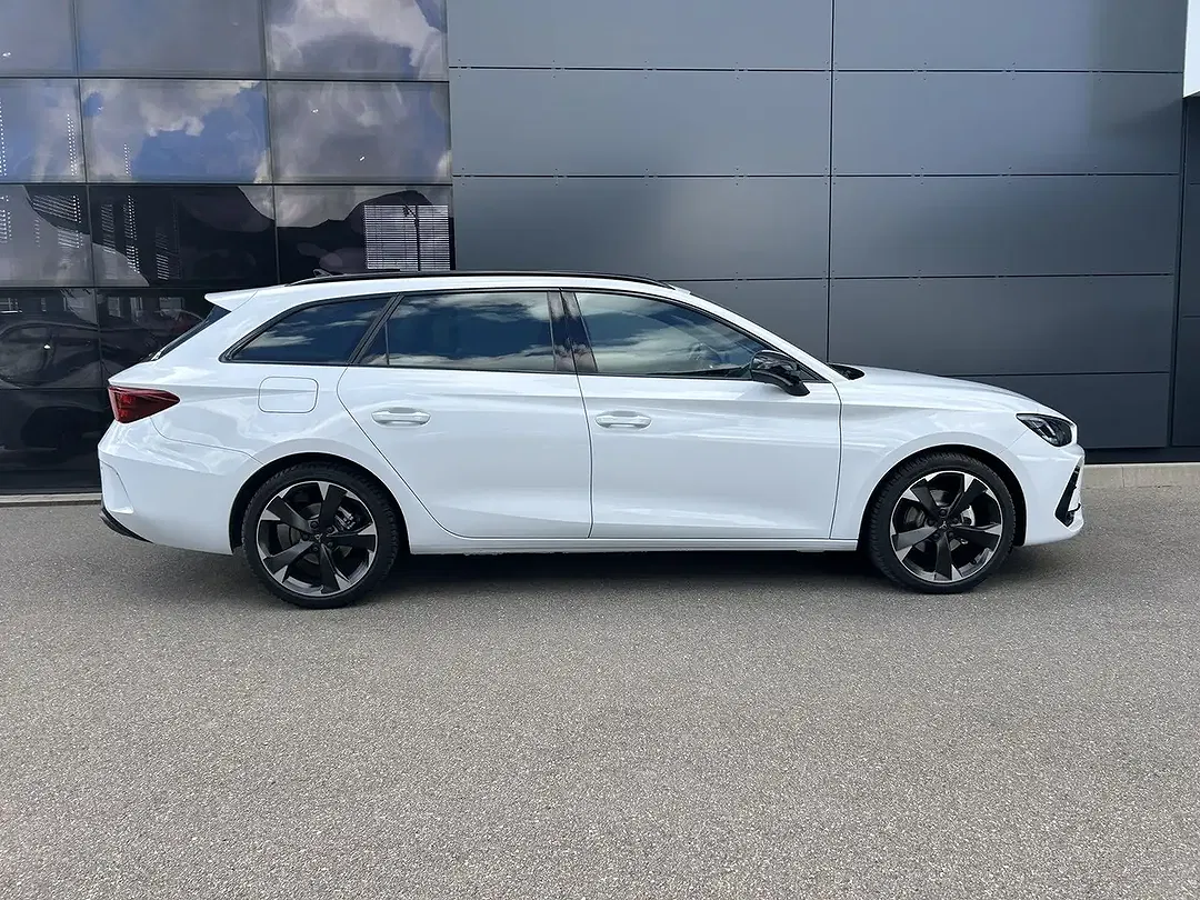 CUPRA Leon 1.5 eTSI DSG Sportstourer - Thumbnail 7