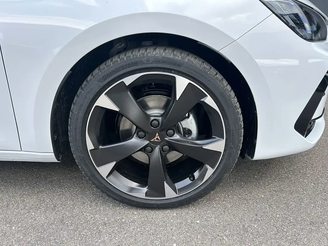 CUPRA Leon 1.5 eTSI DSG Sportstourer - Thumbnail 8
