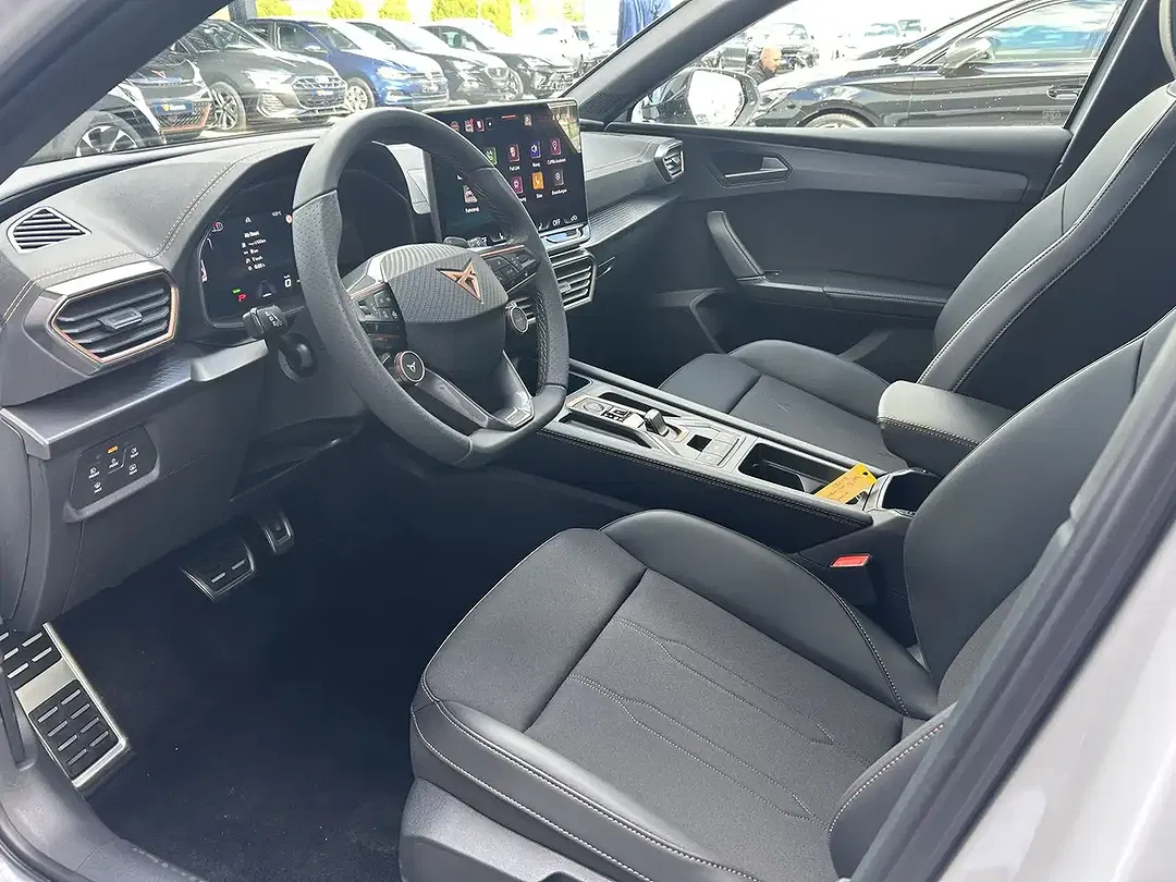 CUPRA Leon 1.5 eTSI DSG Sportstourer - Thumbnail 9