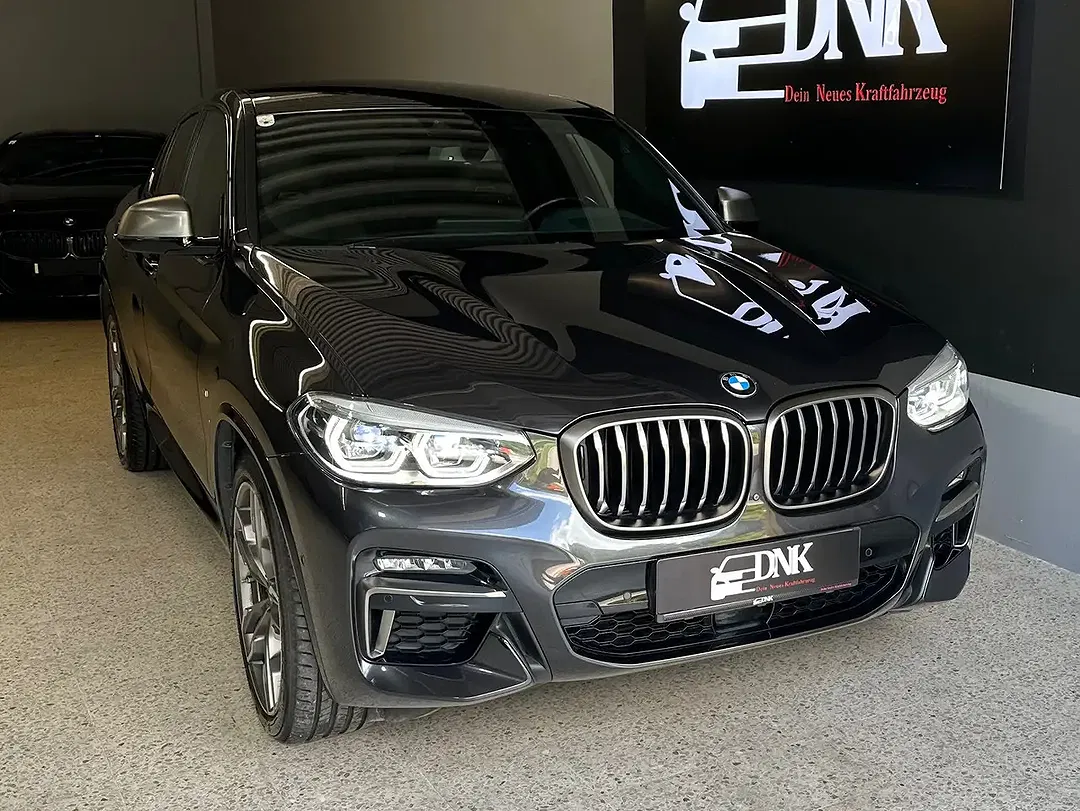 BMW X4 M - Thumbnail 3