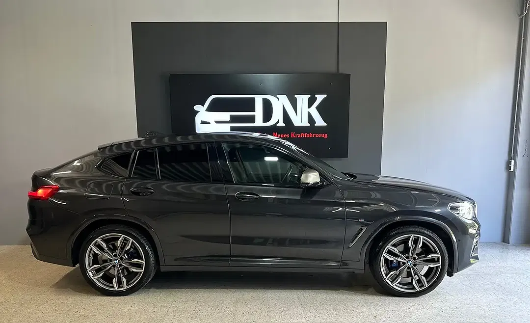 BMW X4 M - Thumbnail 4