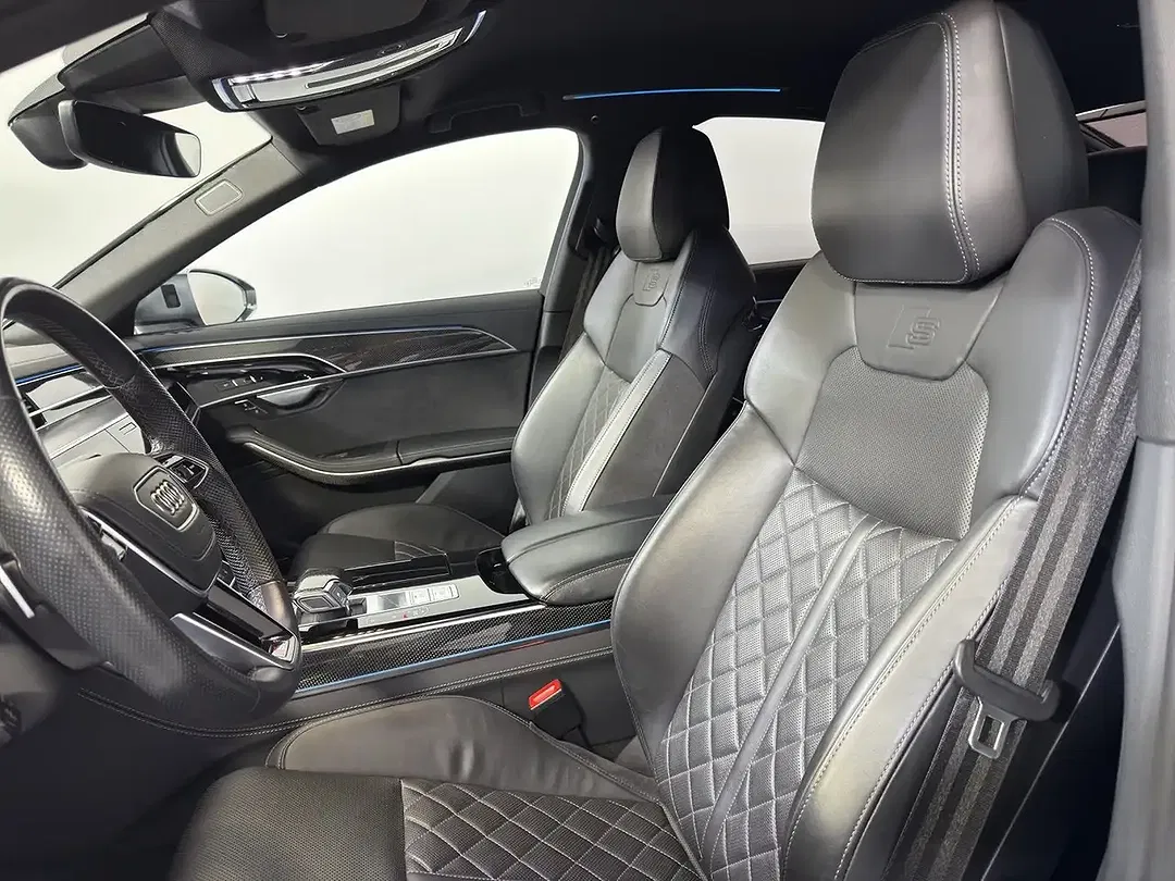 Audi S8 TFSI quattro - Thumbnail 13