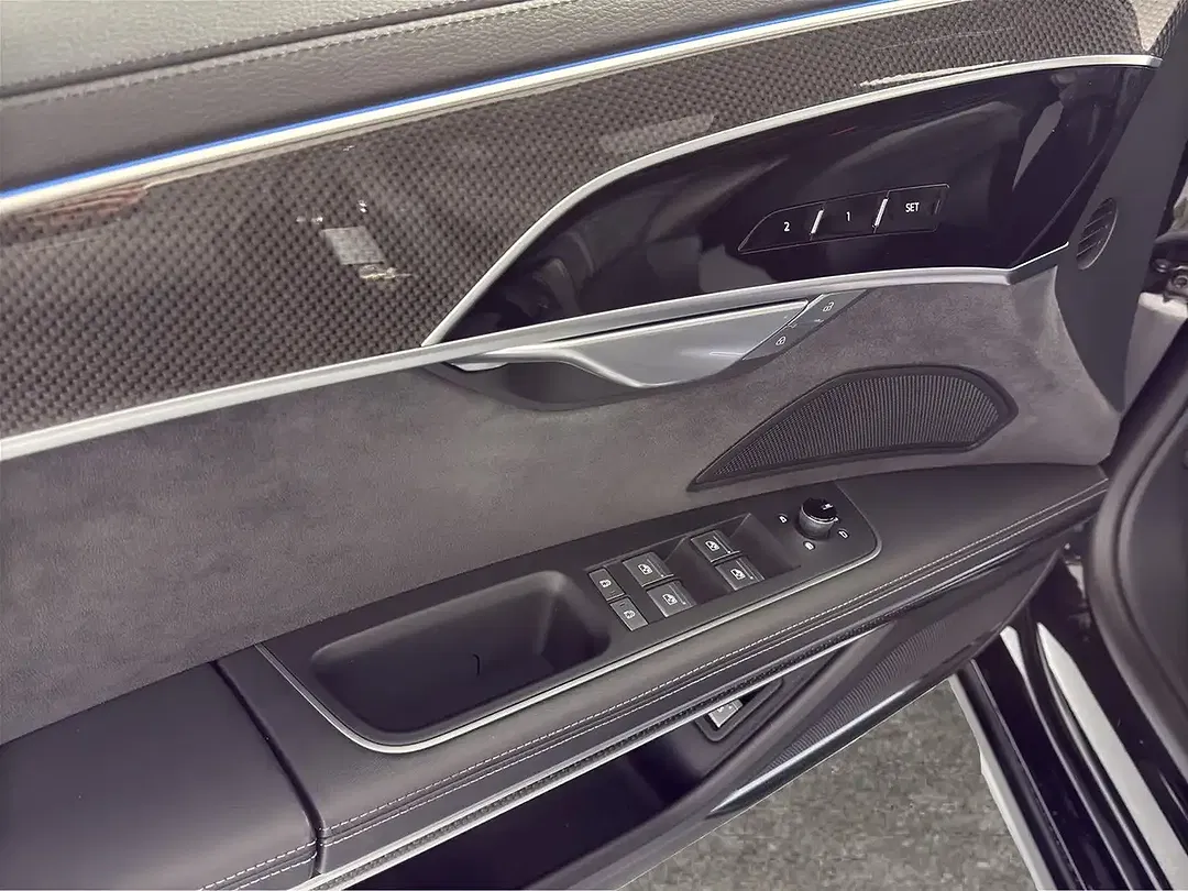 Audi S8 TFSI quattro - Thumbnail 14