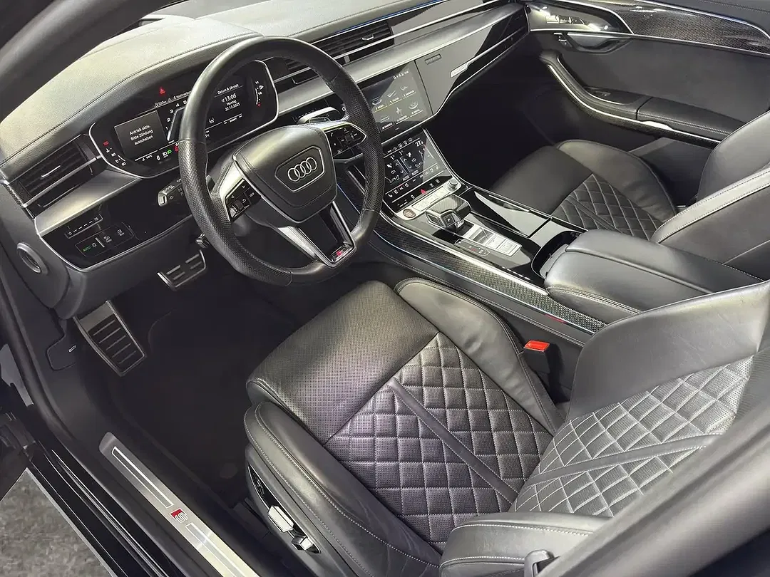 Audi S8 TFSI quattro - Thumbnail 6