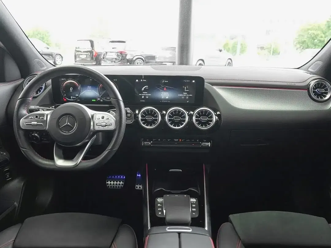 Mercedes-Benz EQA 250 AMG Night - Thumbnail 12