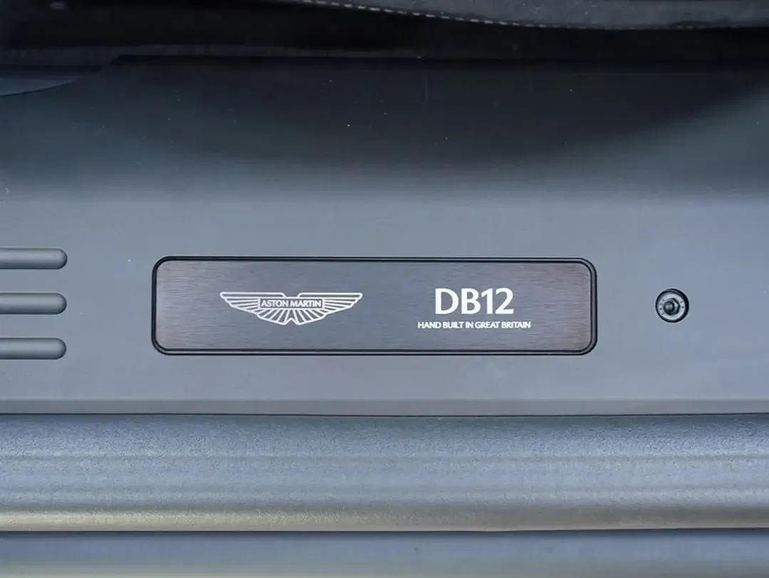 Aston Martin DB12 Coupe - Thumbnail 20