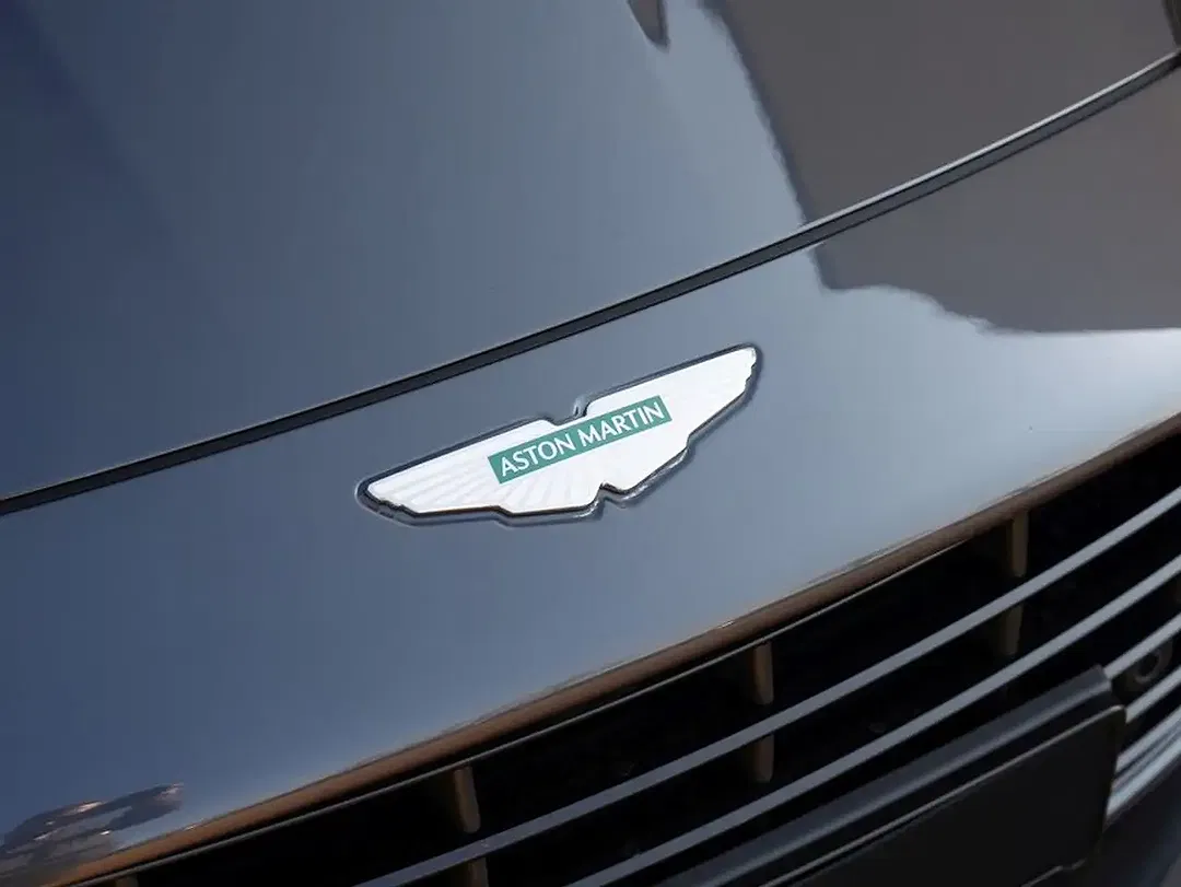 Aston Martin DB12 Coupe - Thumbnail 28