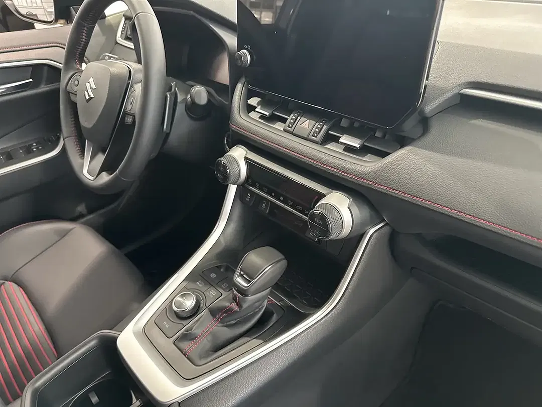 Suzuki Across Hybrid Comfort+ - foto 15