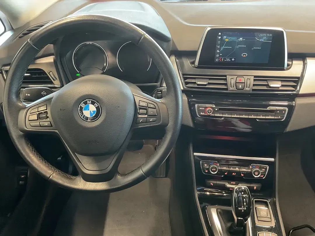 BMW 218 Advantage - Thumbnail 6