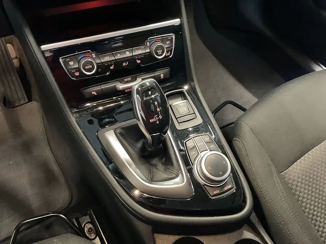 BMW 218 Advantage - Thumbnail 7