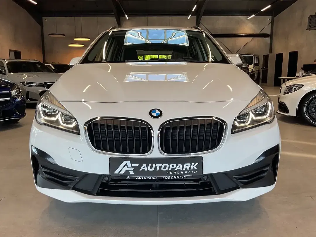 BMW 218 Advantage - foto 2