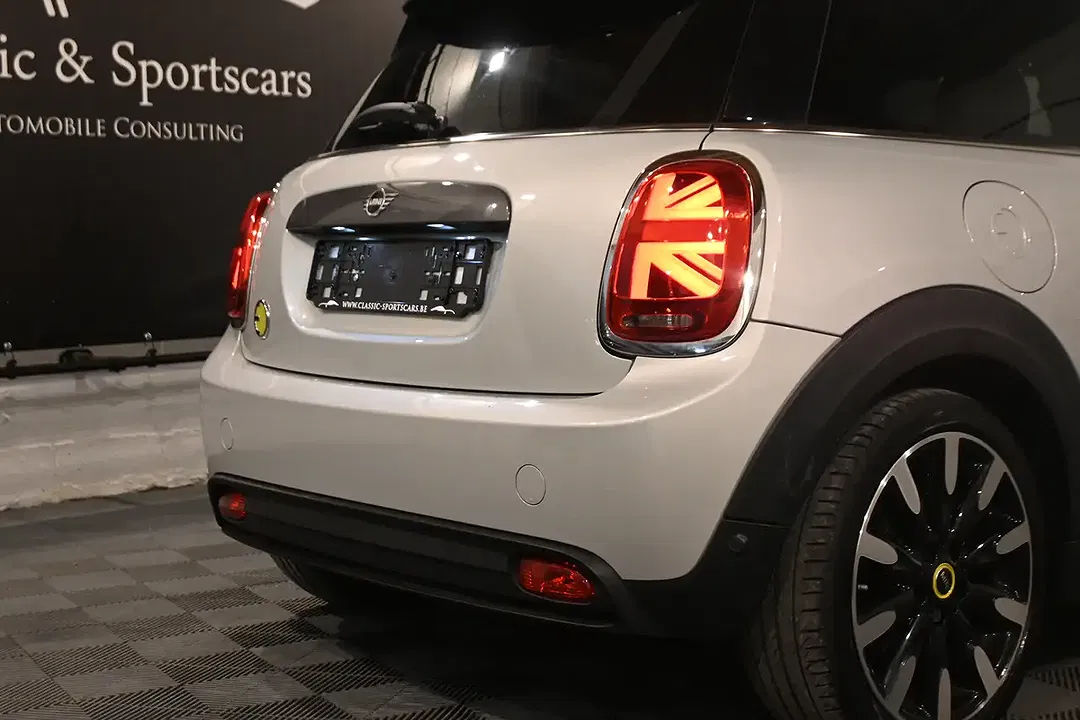 MINI Cooper SE - Thumbnail 6
