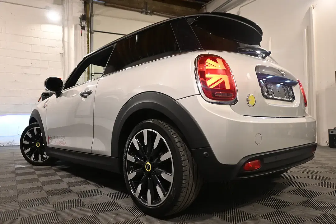 MINI Cooper SE - Thumbnail 7