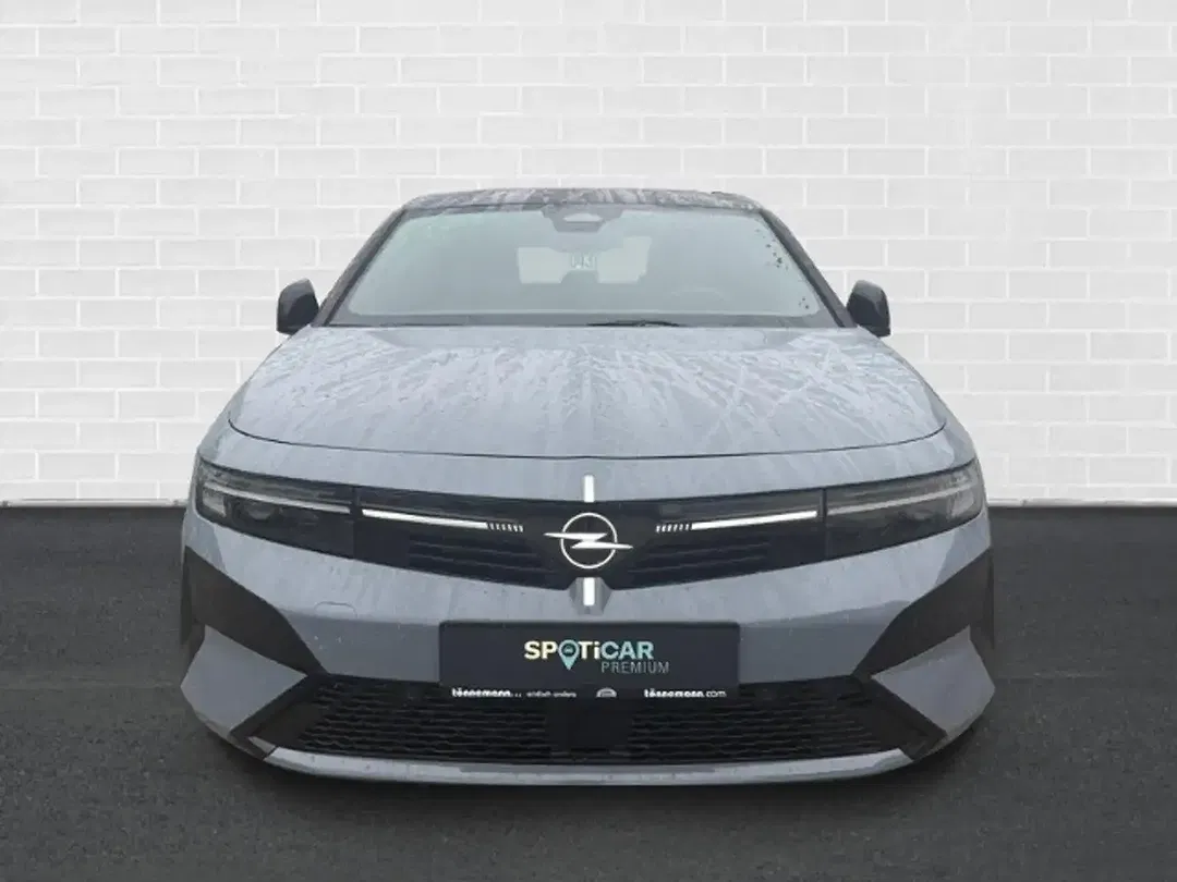 Opel Astra Hybrid Ultimate - Thumbnail 1